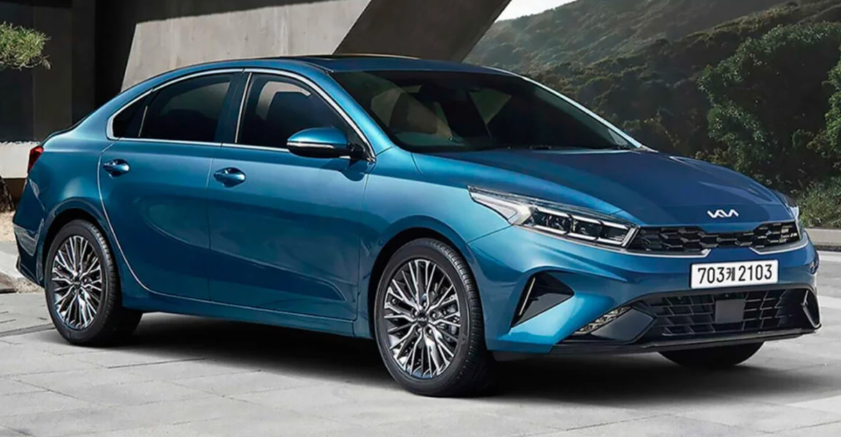 Начались российские продажи седанов KIA K3 киа 1