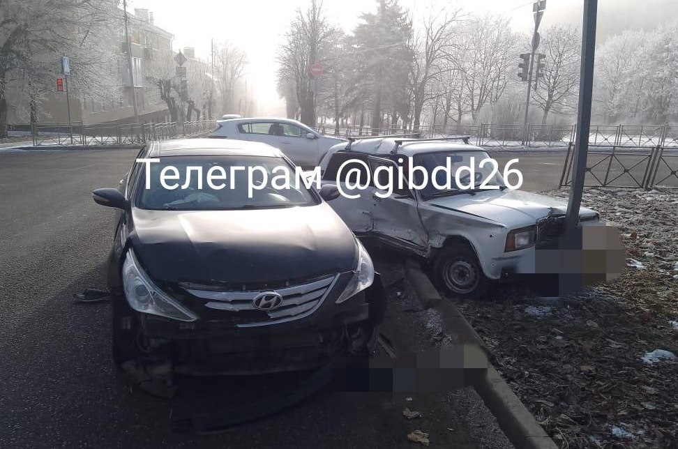 Три человека пострадали в двух ДТП за одно утро в Ессентуках Ессентуки