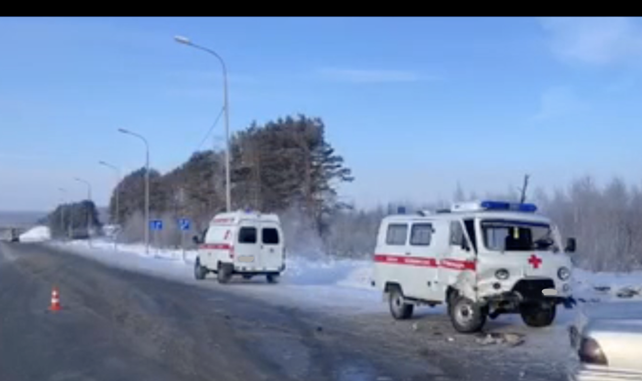В Иркутской области в ДТП с участием машины скорой помощи пострадали три человека