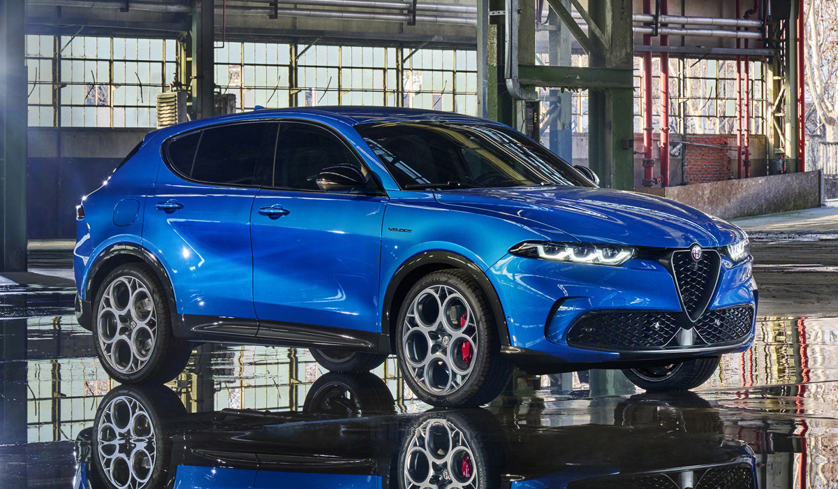 В Россию привезли ещё одну новинку от Alfa Romeo альфа 3