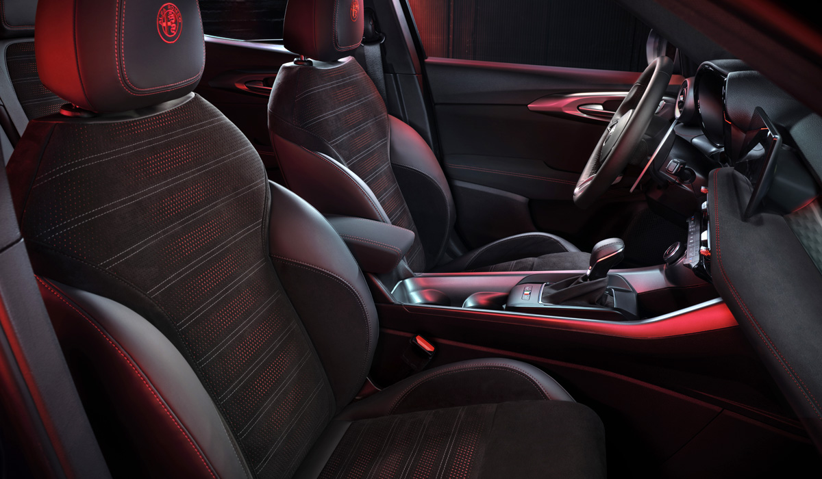 В Россию привезли ещё одну новинку от Alfa Romeo альфа 6