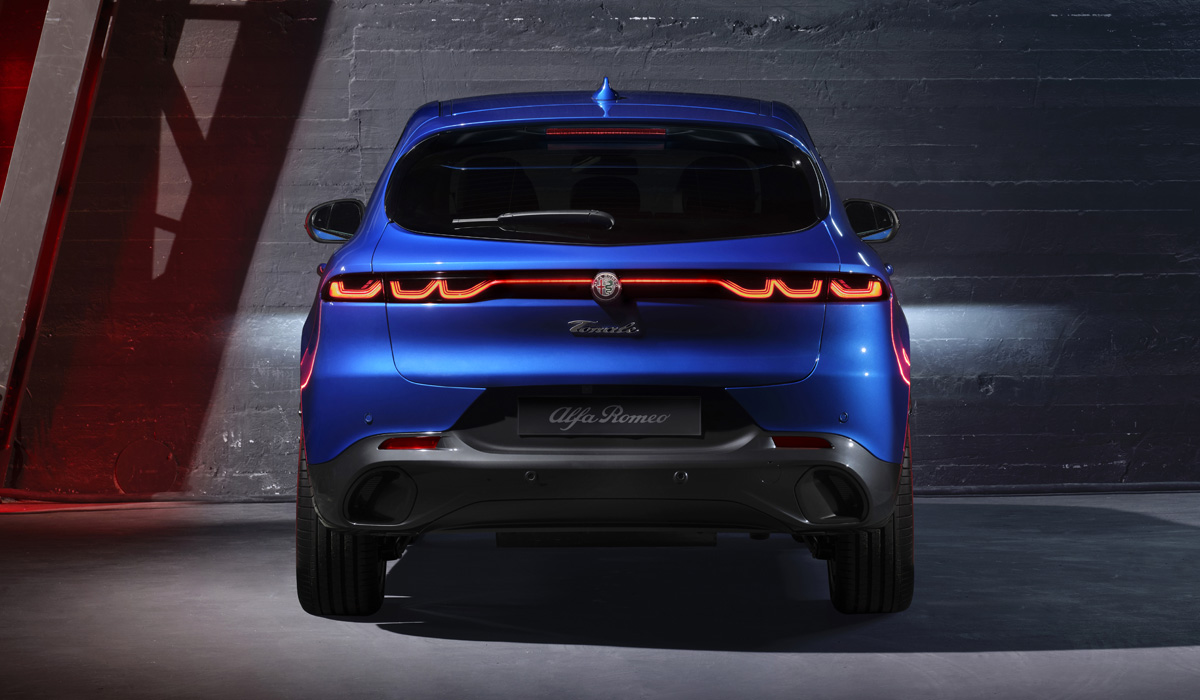 В Россию привезли ещё одну новинку от Alfa Romeo альфа 2