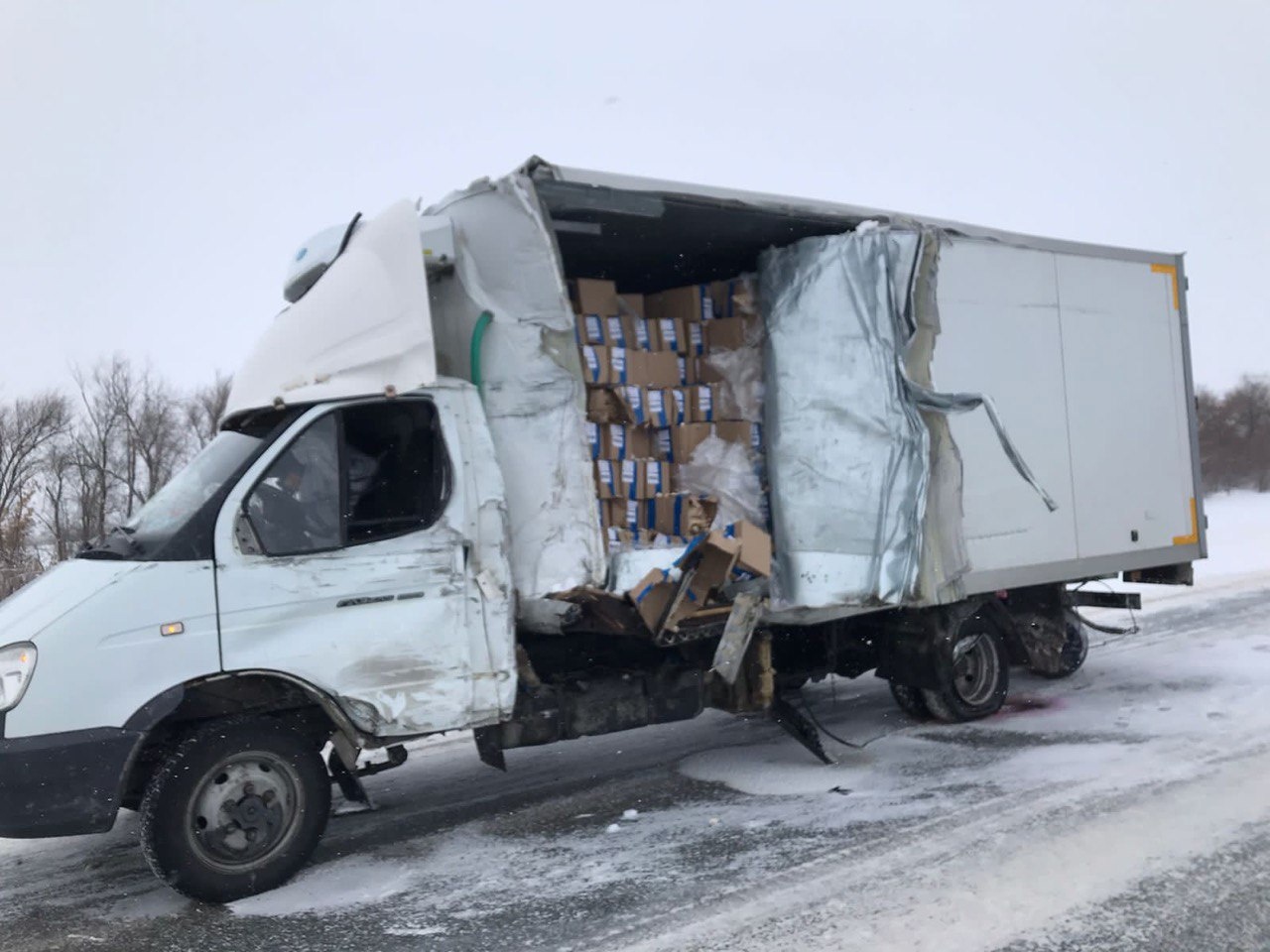 Пять человек погибли, 11 пострадали в ДТП с маршрутным автобусом в Самарской области