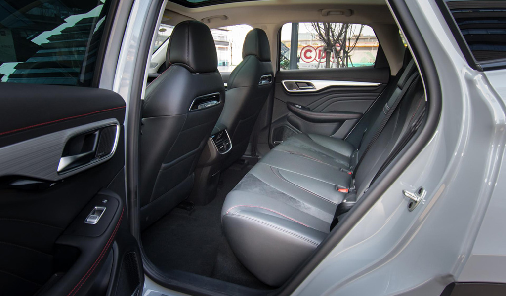 В нашей стране начались продажи электромобилей Roewe Marvel R роеве 5