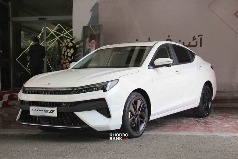 На российский авторынок собралась уже третья фирма из Ирана керман 1