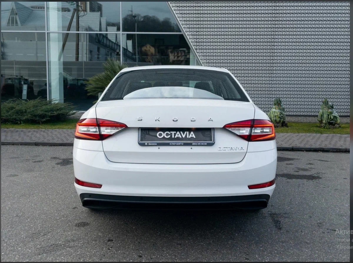 В России вновь появились лифтбеки Skoda Octavia шкода 4
