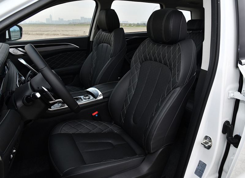 На российском авторынке появились кроссоверы Jetour X95 жетур 5