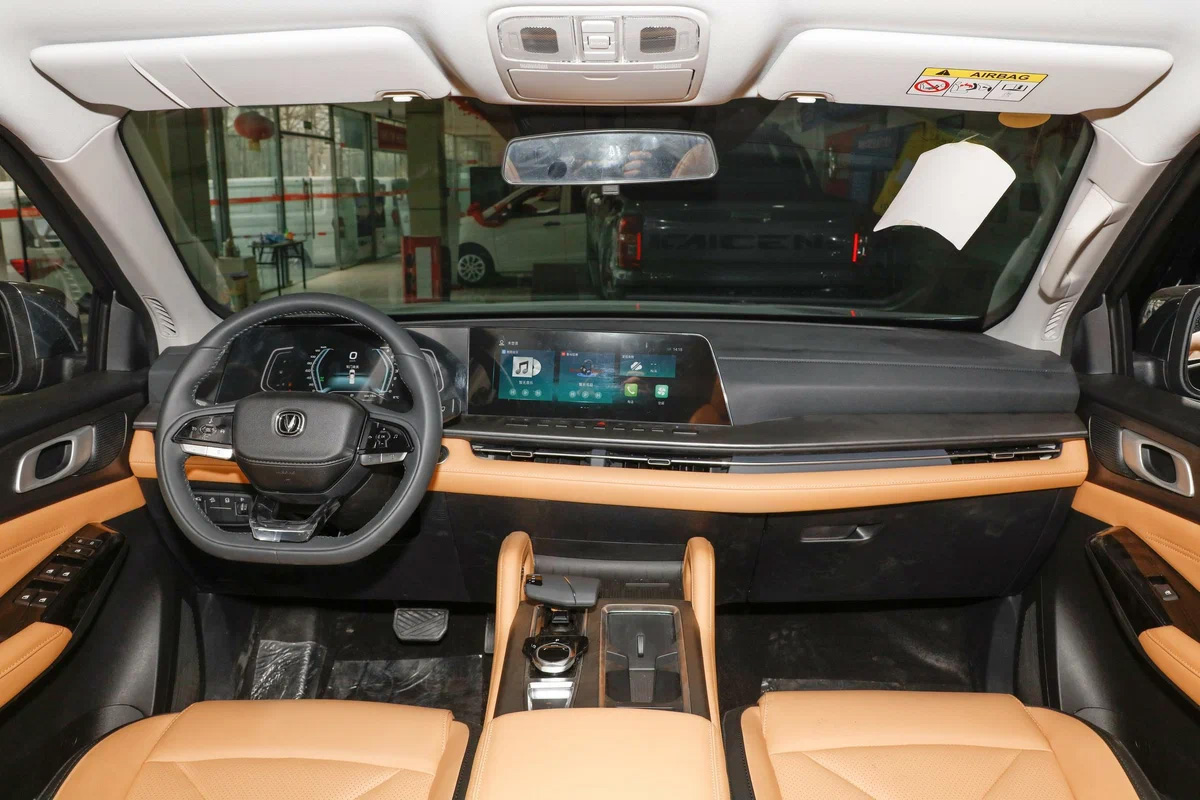 В нашей стране появился бюджетный аналог пикапа Toyota Tundra чанган 3