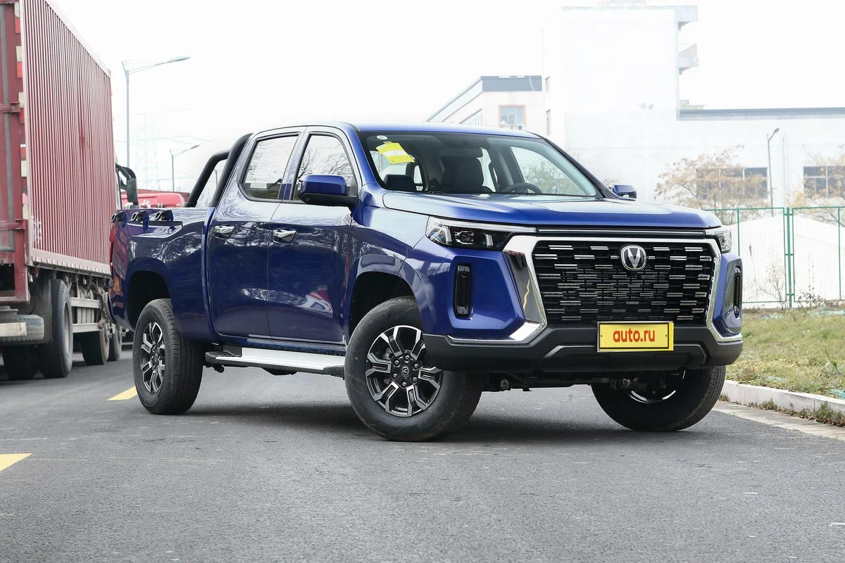 В нашей стране появился бюджетный аналог пикапа Toyota Tundra чанган 1