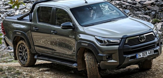 В России почти вдвое подешевели пикапы Toyotа Hilux