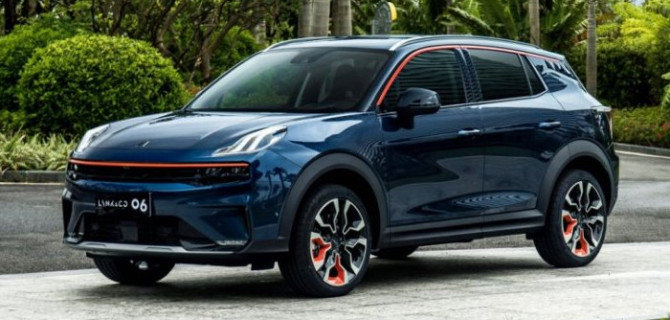 На российском авторынке появились премиальные кроссоверы Lynk&Co 06