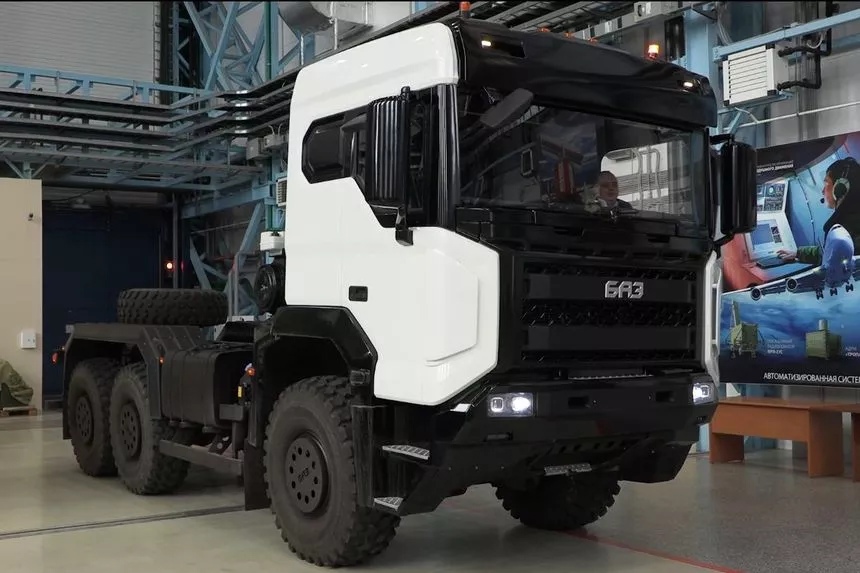 Началось производство новых грузовиков БАЗ-S36A11 баз 1