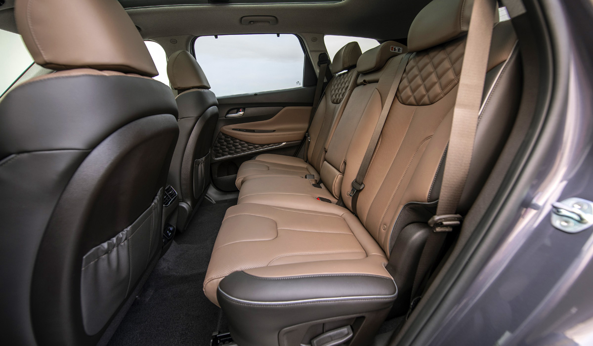 В нашей стране начались продажи новой версии кроссовера Hyundai Santa Fe санта 4