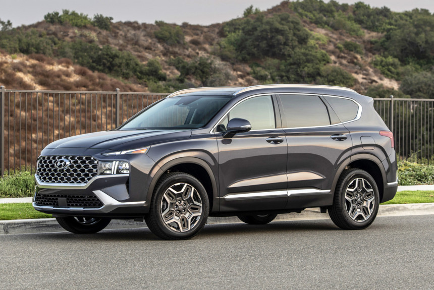 В нашей стране начались продажи новой версии кроссовера Hyundai Santa Fe санта 1