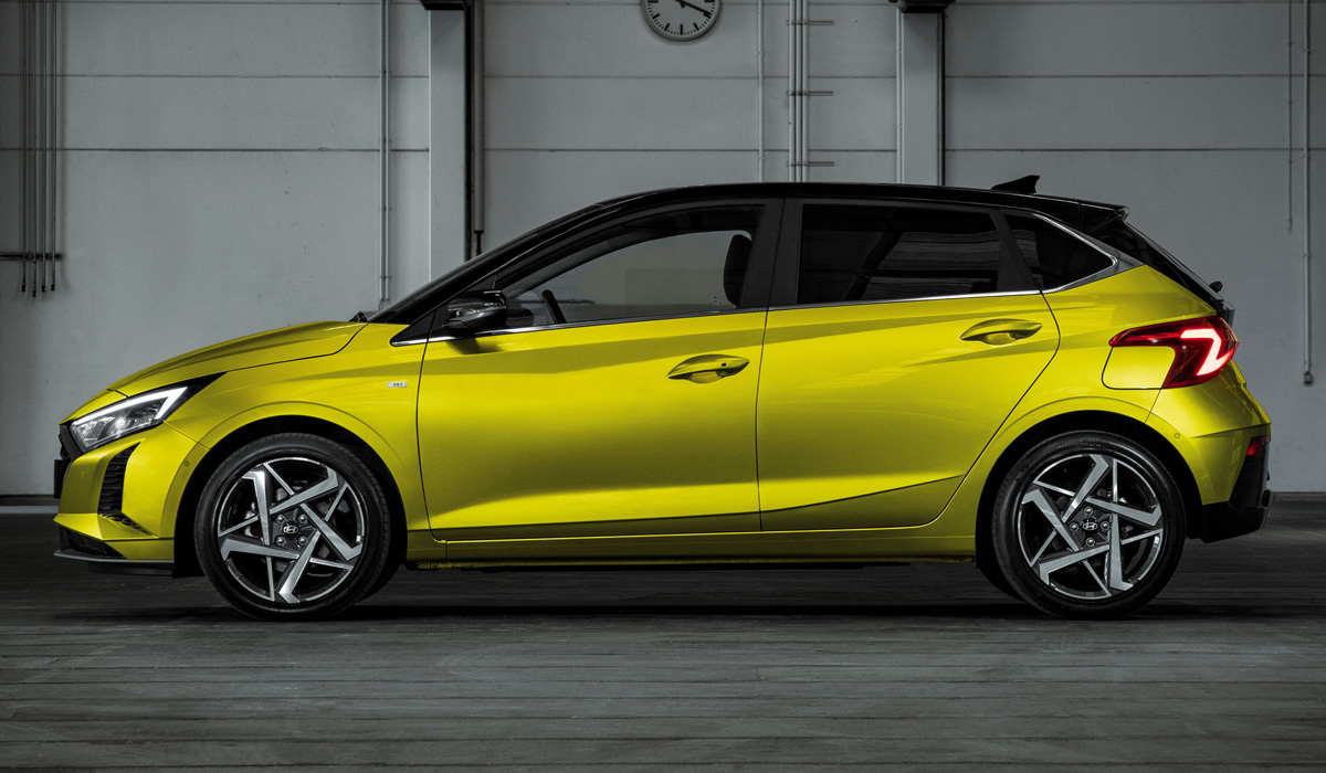 На российском авторынке появились новейшие хэтчбеки Hyundai i20 и20 2
