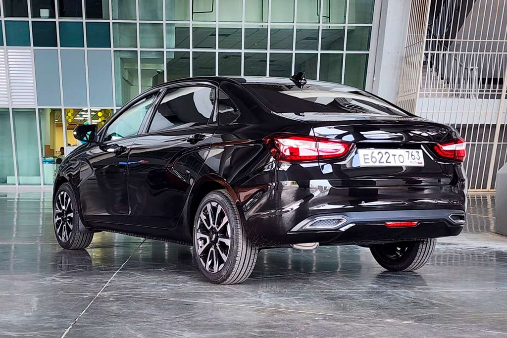 «АвтоВАЗ» подготовил удлинённую версию седана Lada Vesta NG аура 2