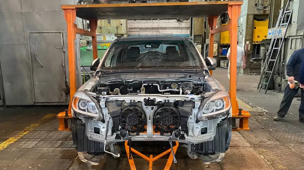 На Ульяновском автозаводе начали делать оснастку для сборки пикапов JAC T6 уаз 2