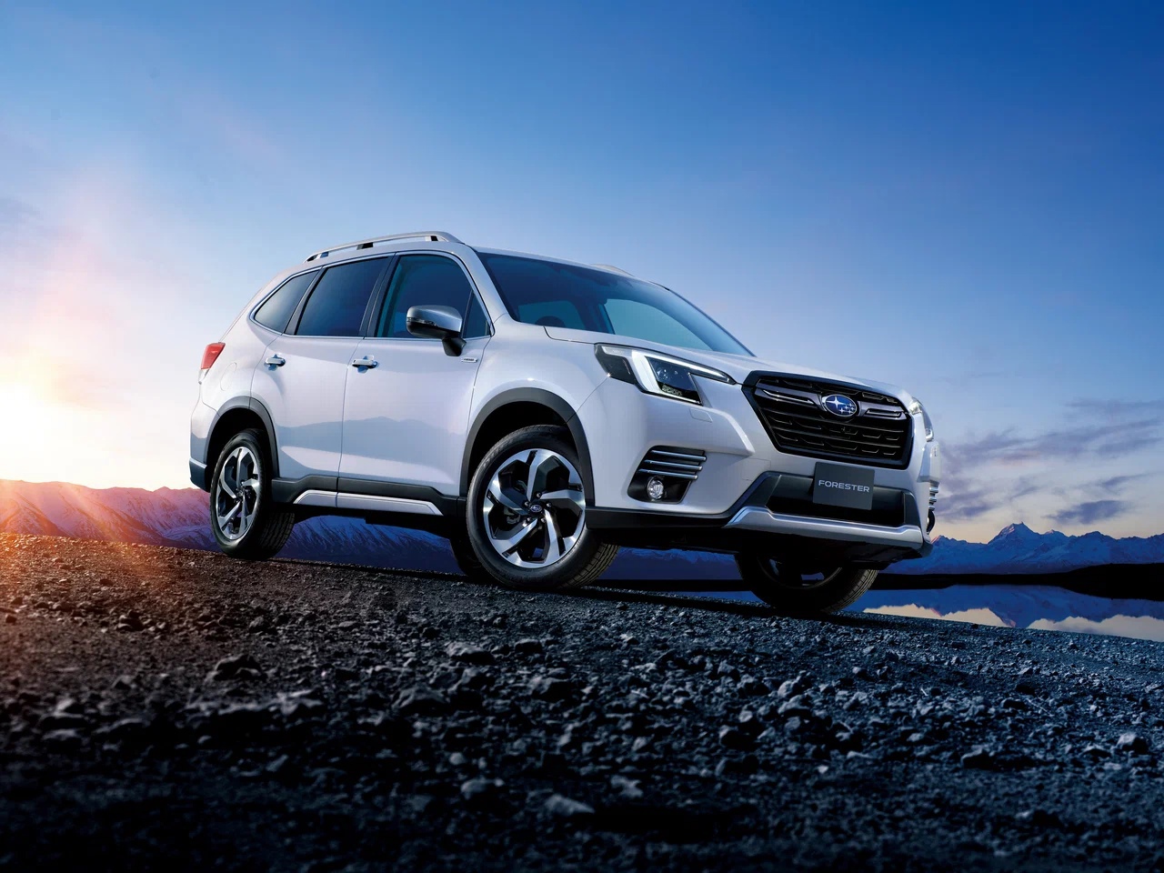 На авторынок нашей страны вернулись кроссоверы Subaru Forester субару 1