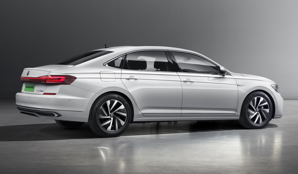 В Санкт-Петербурге начались продажи седанов Volkswagen Passat пассат 3