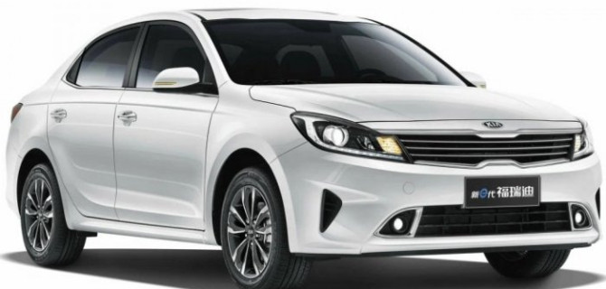 В России впервые появились седаны KIA Forte