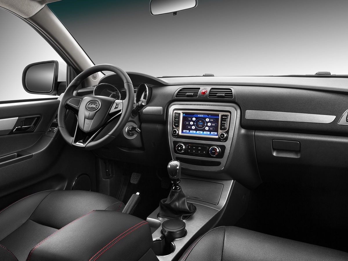 Салон JAC T6