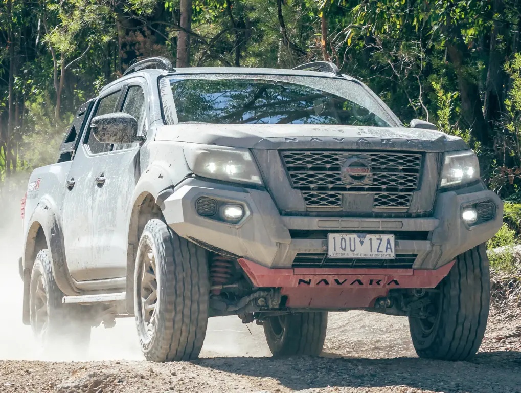 На российском авторынке появились пикапы Nissan Navara ниссан 1