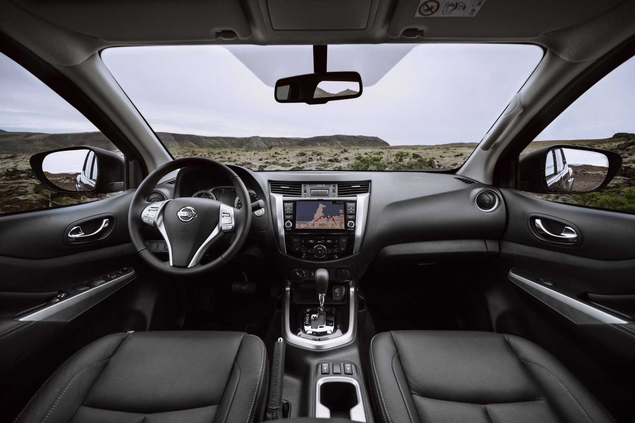На российском авторынке появились пикапы Nissan Navara ниссан 3