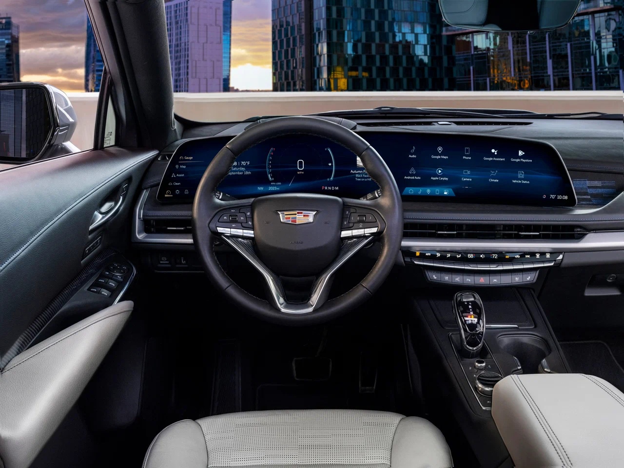 В нашей стране вновь появились кроссоверы Cadillac XT4 кадиллак 3