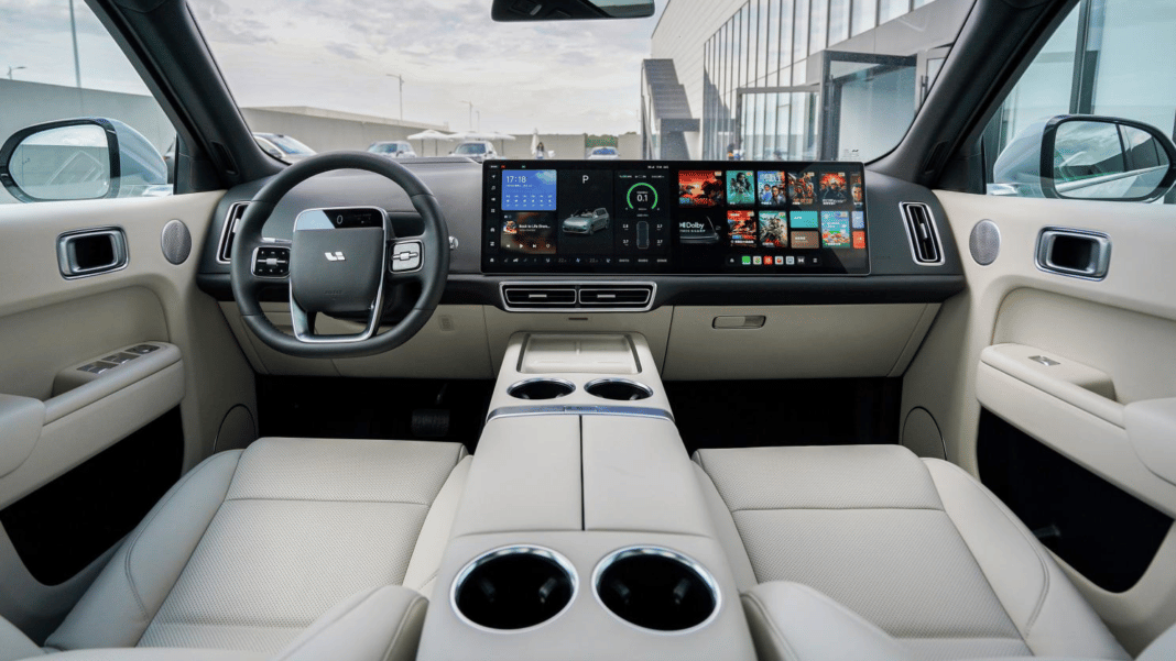 Салон Li Auto L9