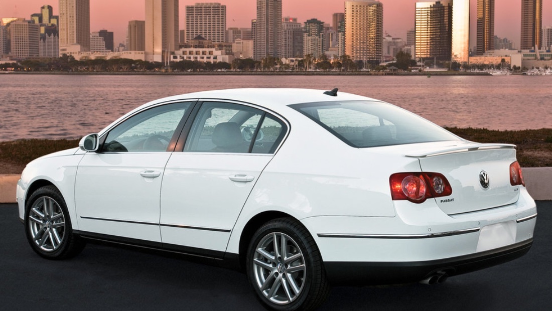 3 Volkswagen Passat 2009