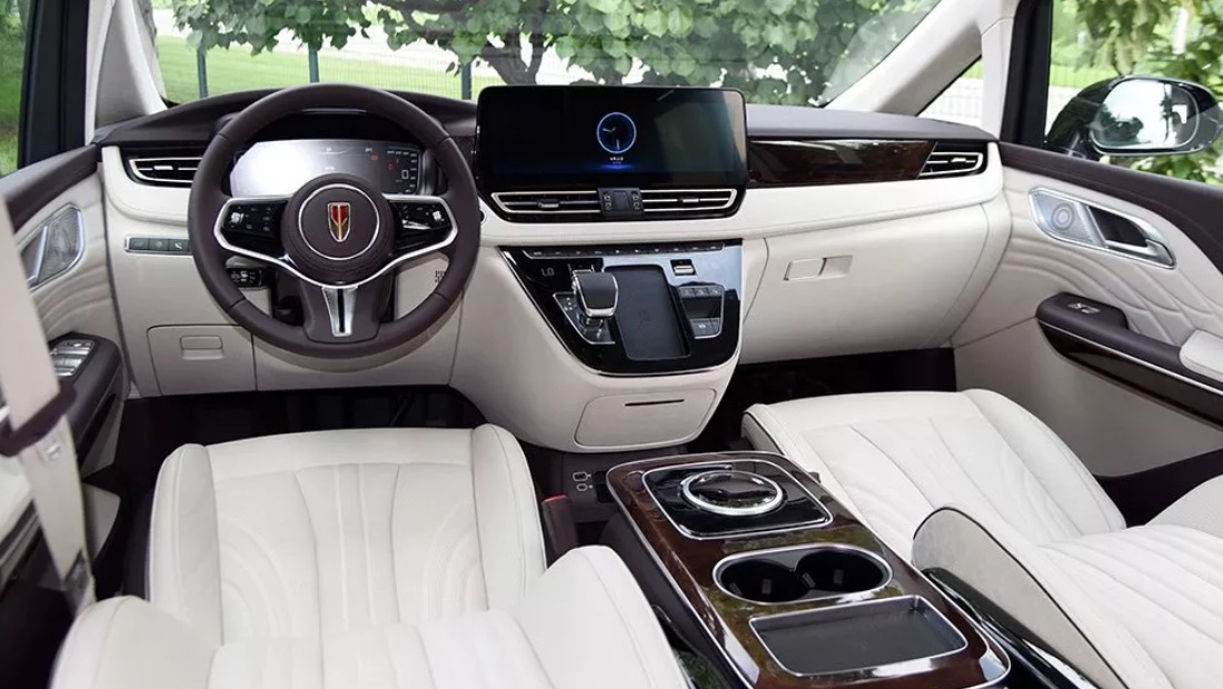 Hongqi HQ9 салон