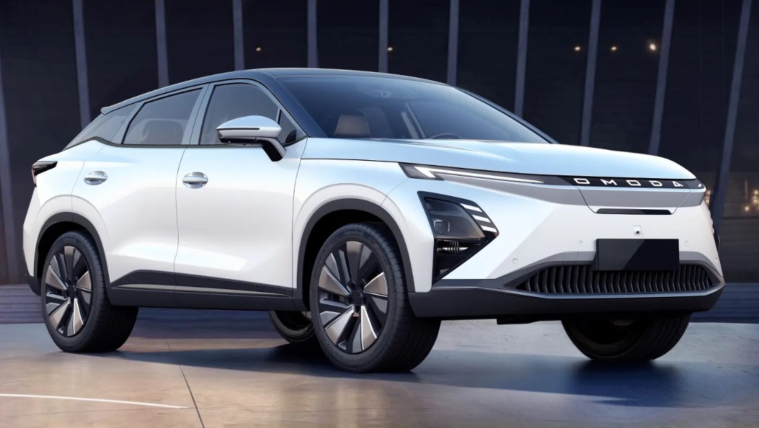 Новый электрический кроссовер Omoda E5 появится в России в начале 2024 года OMODA E5