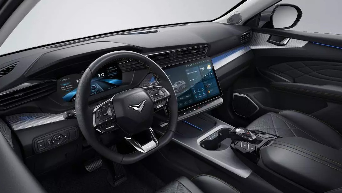 На «Автоторе» начали производство кроссовера Kaiyi Х7 Kunlun Kaiyi Х7 Kunlun салон