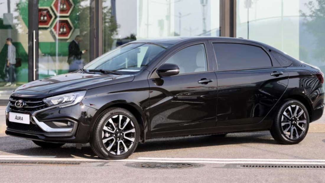 «АвтоВАЗ» может начать выпускать Lada Aura специально для такси Lada Aura
