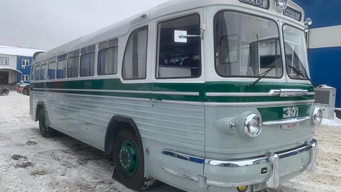 В России восстановлен уникальный междугородный автобус ЗИС-127 ЗИЛ-127