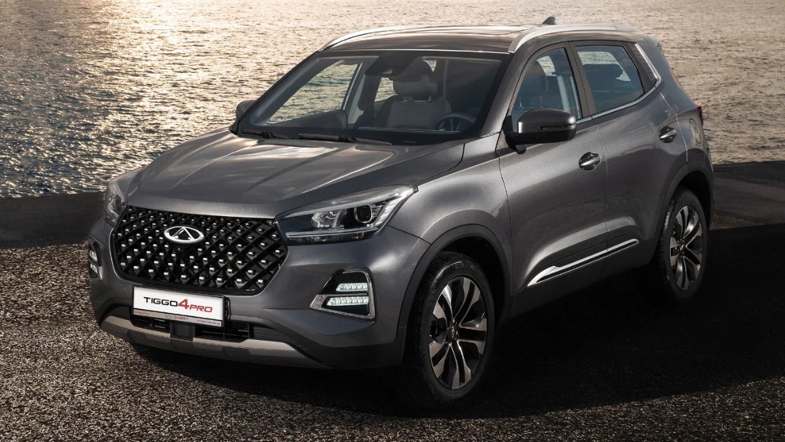 В чём отличия «неюбилейного» кроссовера Chery Tiggo 4 Pro, выпущенного в честь 18-летия присутствия марки в России Tiggo 4 Pro 18 years
