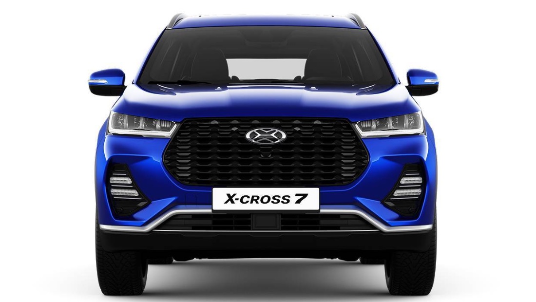 Представлен кроссовер XCite X-Cross 7, первая модель нового бренда, выпущенная на бывшем заводе Nissan в Санкт-Петербурге XCite X-Cross 7.