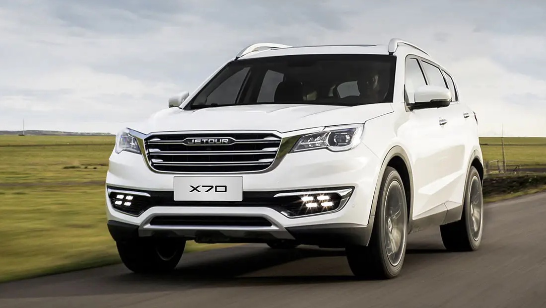 Новый Jetour X70 пообещали официально привезти в Россию Jetour X70