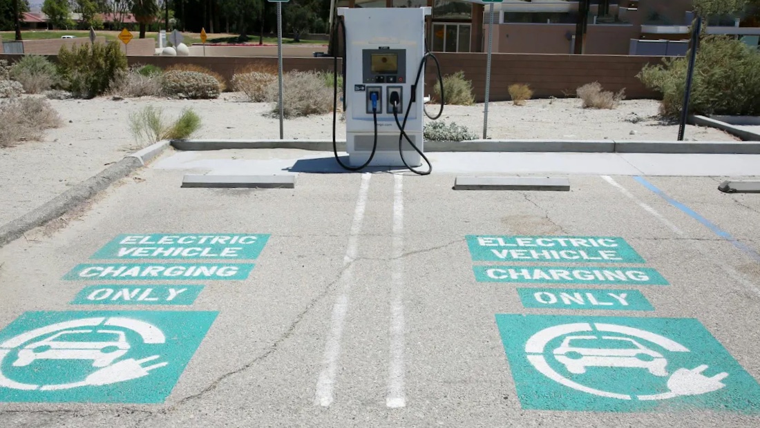 Прощание с EV-эйфорией: почему в США всё больше мощных электромобилей, но их всё равно не покупают бум электромобилей
