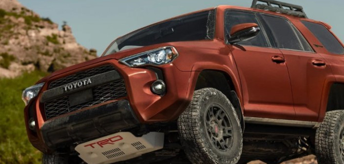 Впервые за 15 лет Toyota обновила внедорожник 4Runner