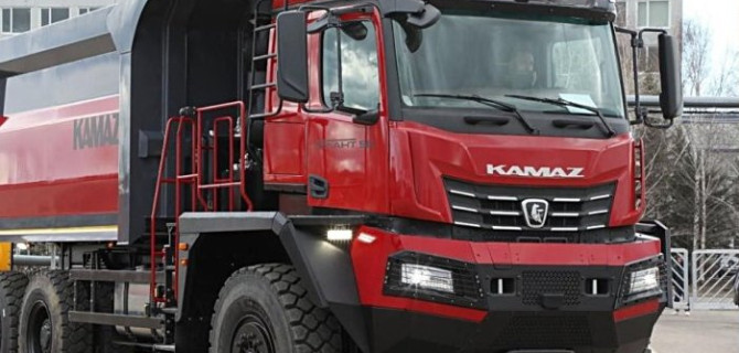 КАМАЗ показал свой новый карьерный самосвал «Атлант-50»
