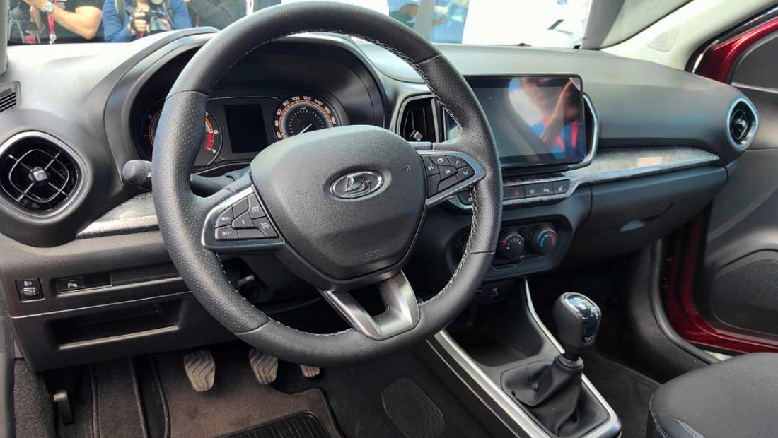 LADA Iskra салон