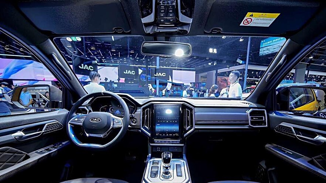 Китайский бренд JAC представил обновленный пикап T9 Hantu