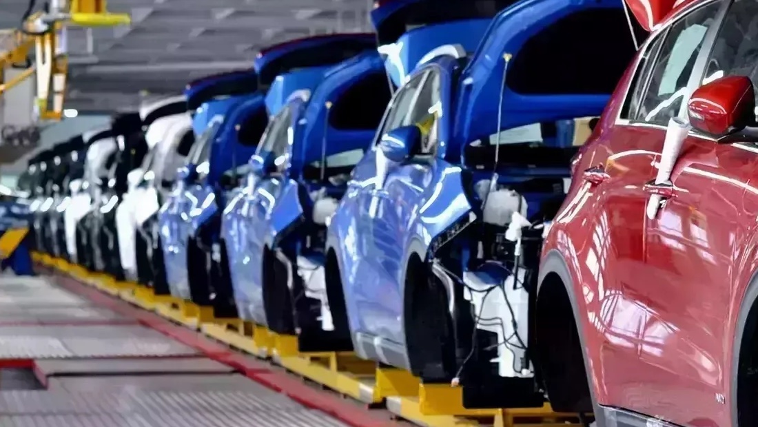В России за 2024 год произведено более полумиллиона легковых автомобилей В России за 2024 год произведено более полумиллиона легковых автомобилей