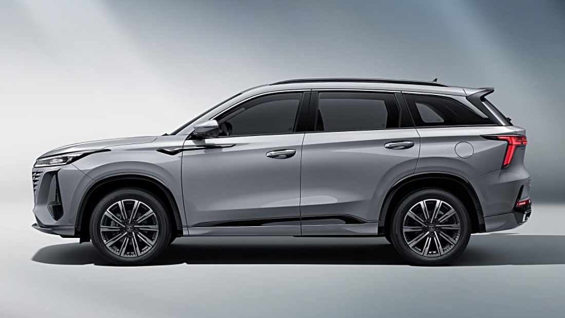 Стали известны рублёвые цены на новый Changan CS75 Plus третьего поколения Changan CS75 Plus третьего поколения