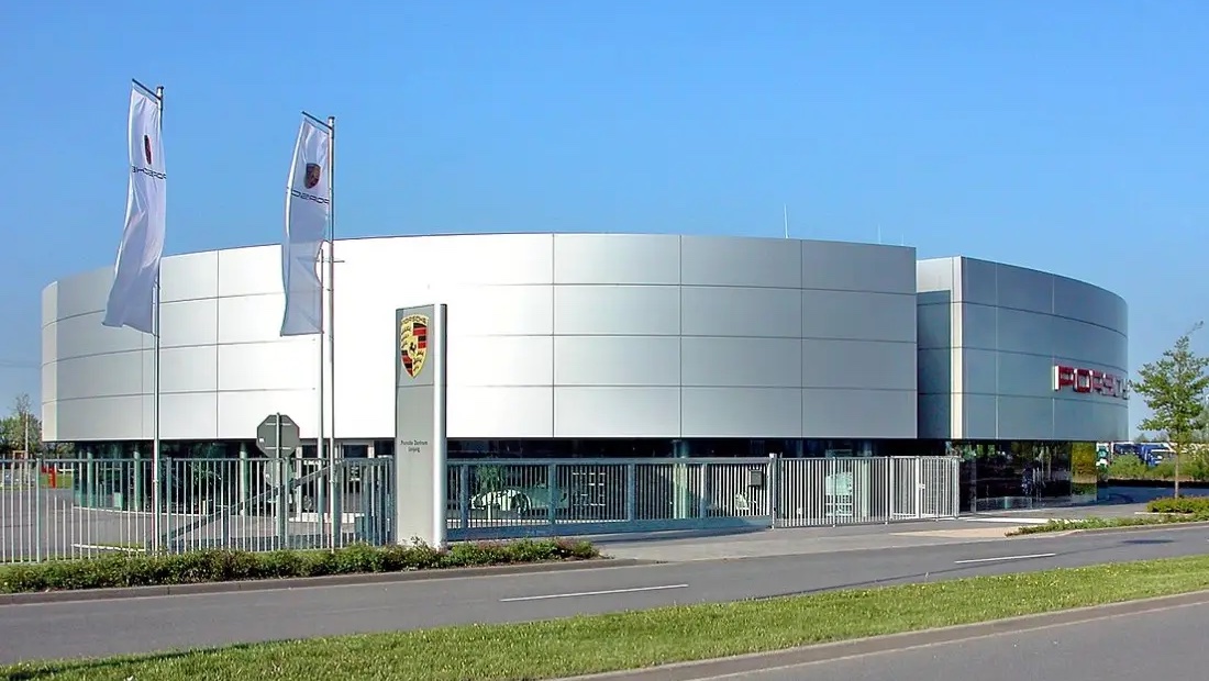 Танки Porsche в Европе вместо автомобилей Porsche в США Porsche