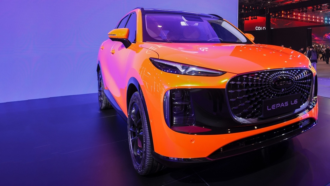 Lepas — новый бренд от Chery: стали известны комплектации первого кроссовера марки Lepas L6
