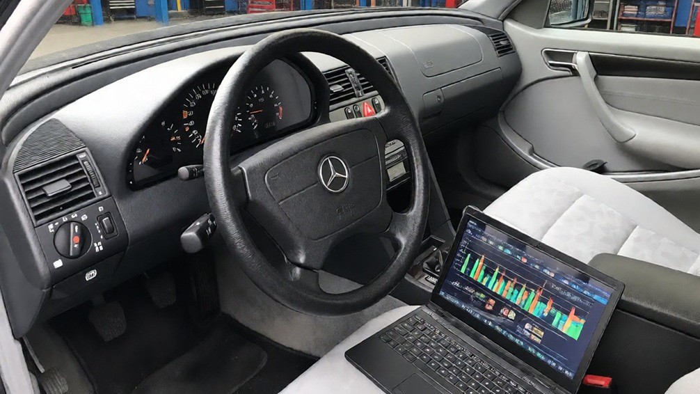 Профессиональная диагностика Mercedes в автотехцентре