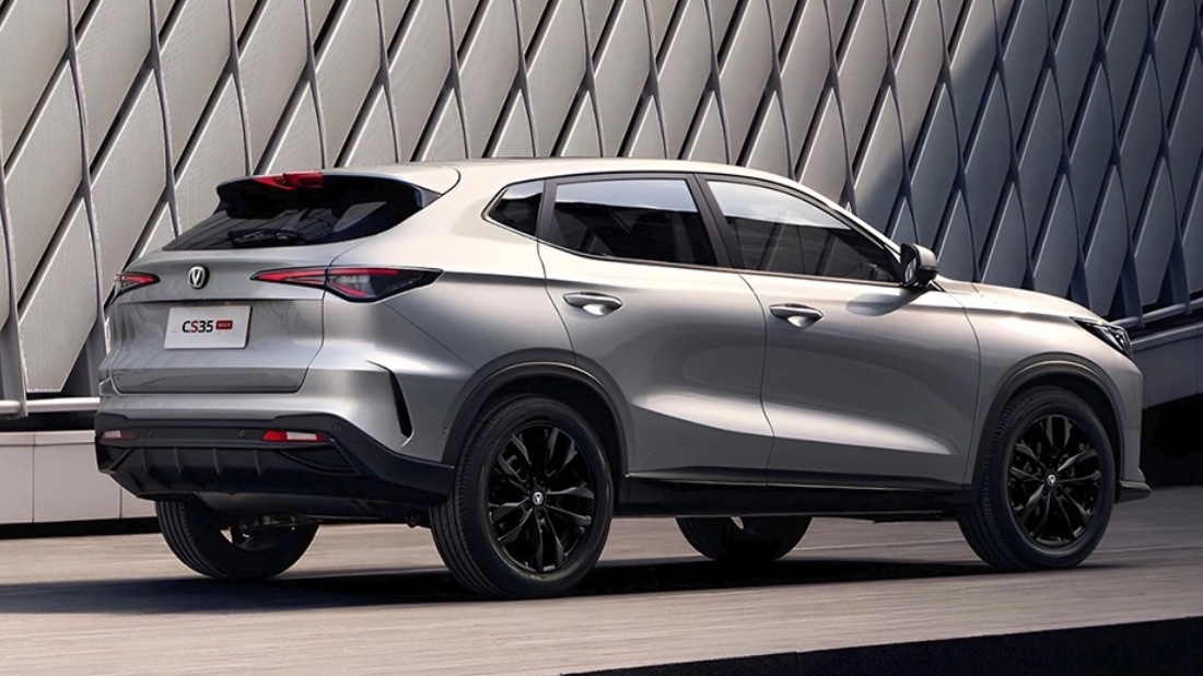 Changan CS35 MAX вид сзади