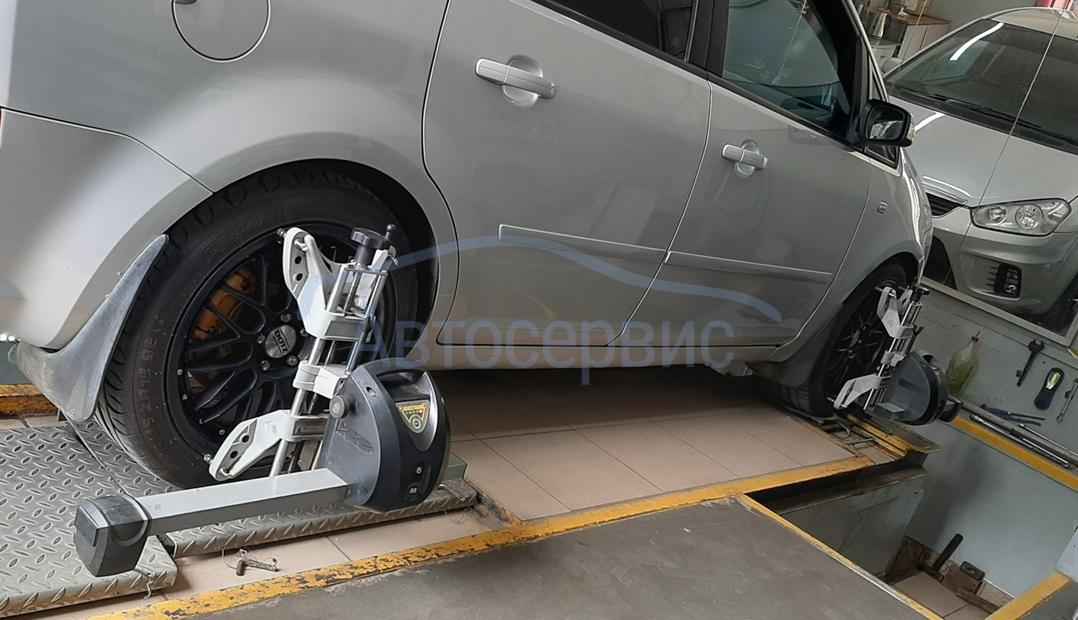 Сход-развал Ford: в какие сроки выполнять, стоимость и поиск проверенного сервиса в Москве Подготовка Ford C-Max к регулировке схода-развала